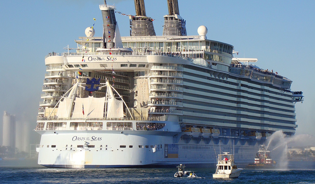 Самый большой в мире корабль Оазис морей