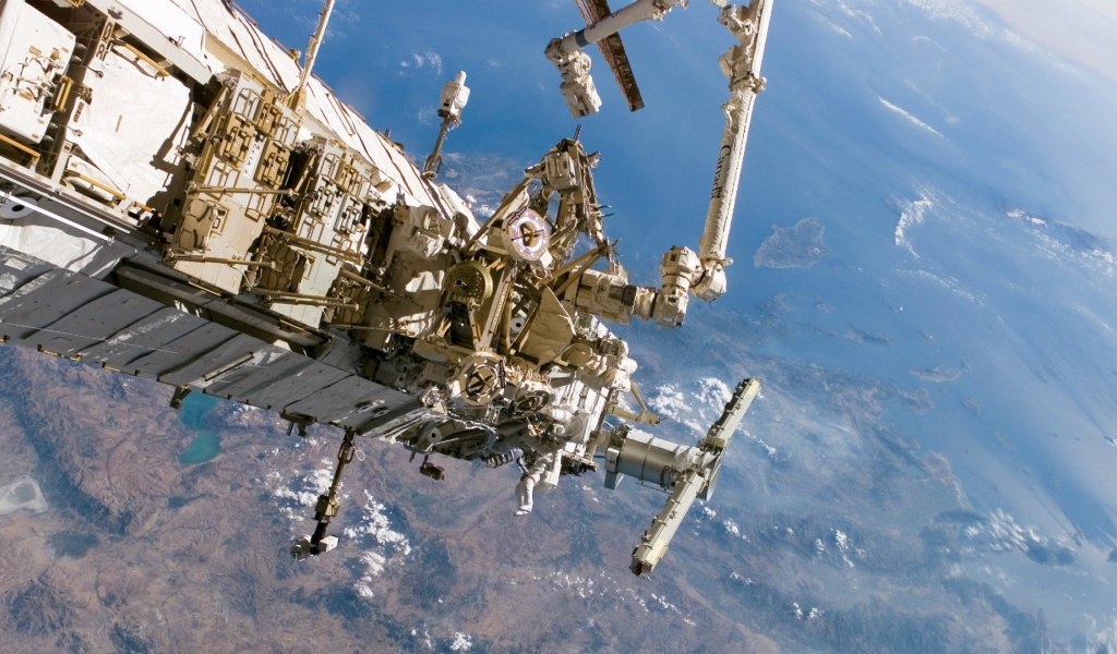 Международная космическая станция на орбите