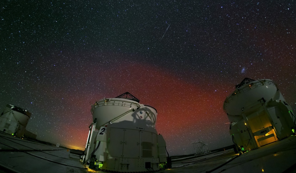 Метеор над обсерваторией