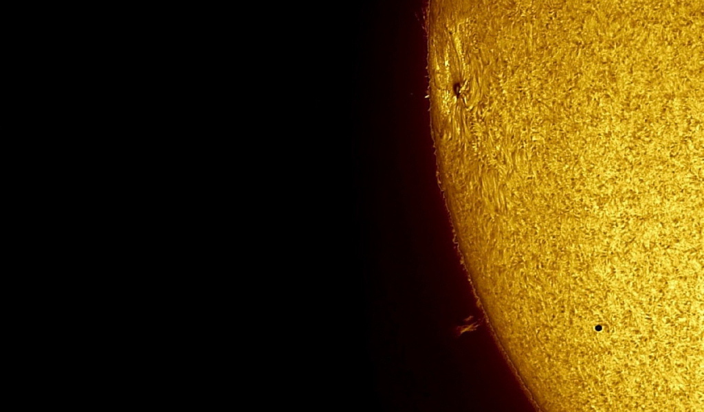 Фотография Солнца с планетой