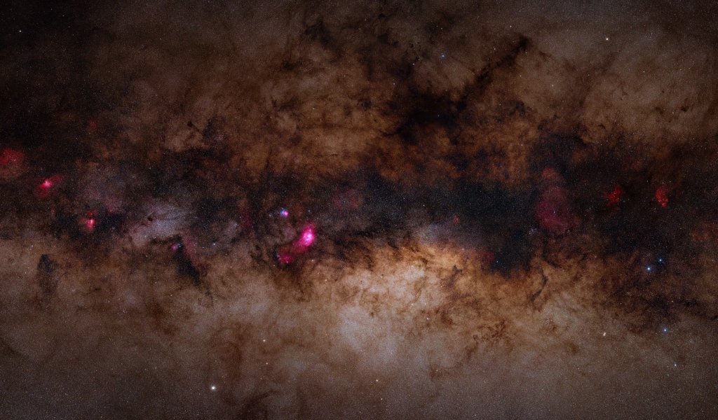 Розовые звезды в коричневой туманности