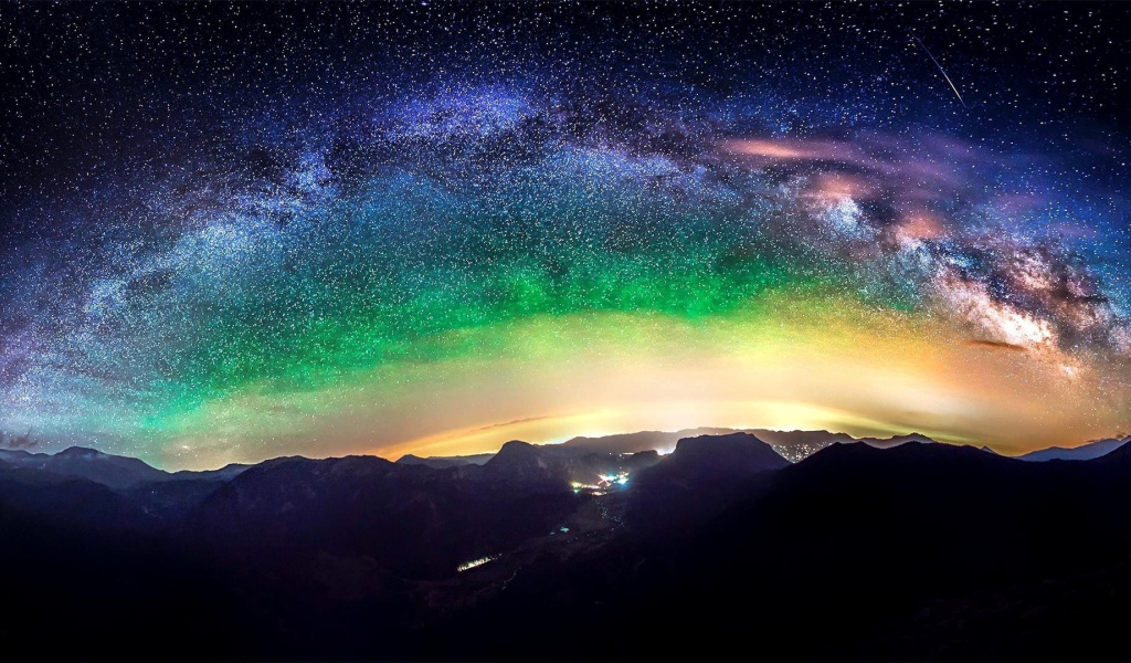 Звездная ночь в горах