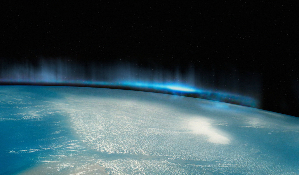 Вид на северное сияние из космоса