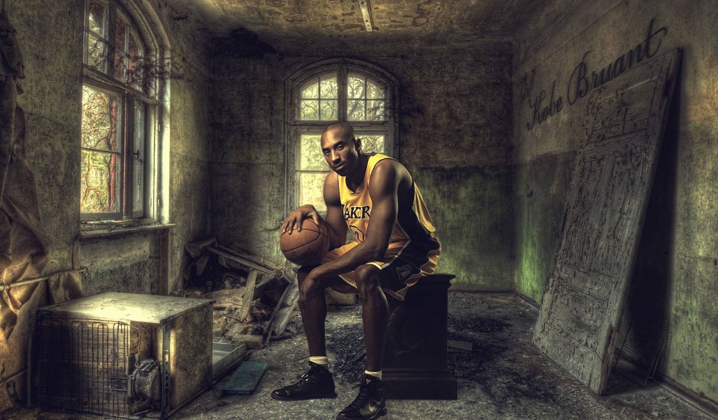 Баскетболист в заброшенном доме