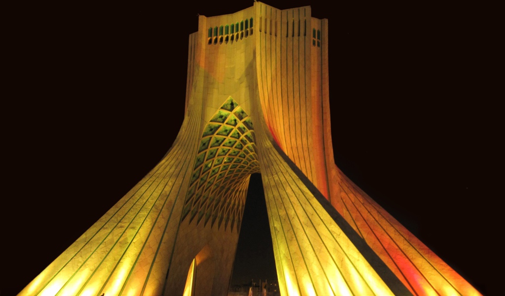 Площадь Азади в Тегеране, Иран