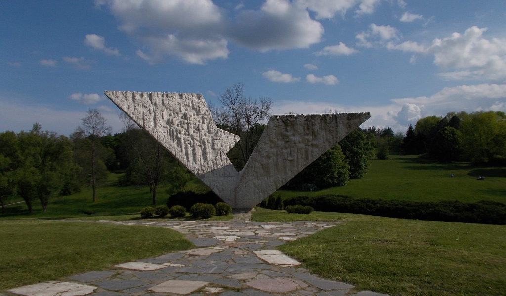 Мемориал в городе Крагуевац, Сербия
