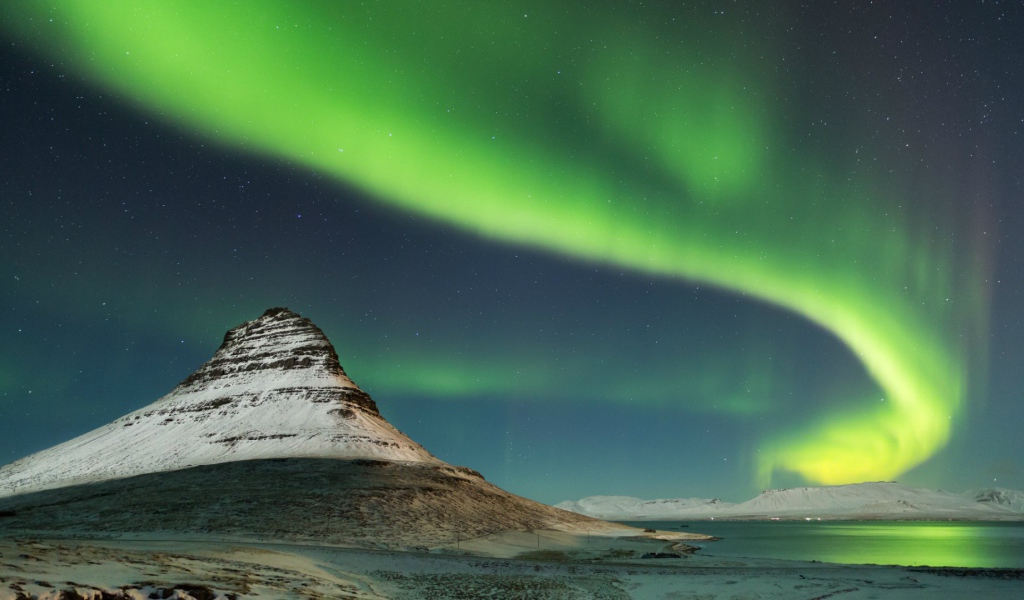Северное сияние в Исландии