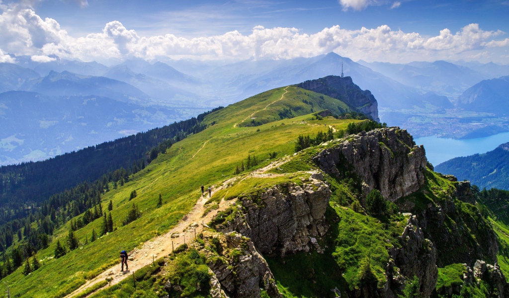 Пешие прогулки в горах Швейцарии