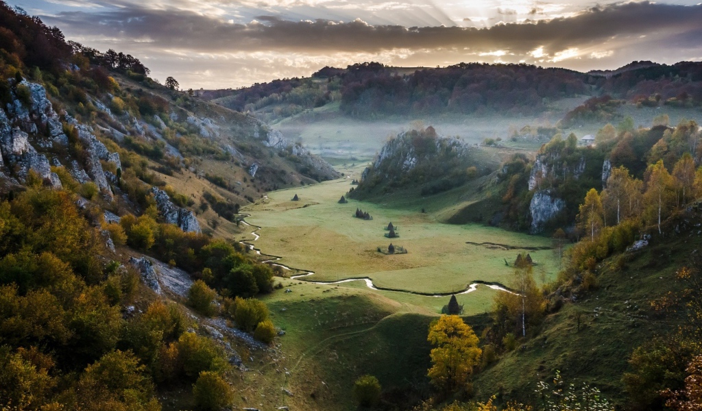 Горная долина в Румынии