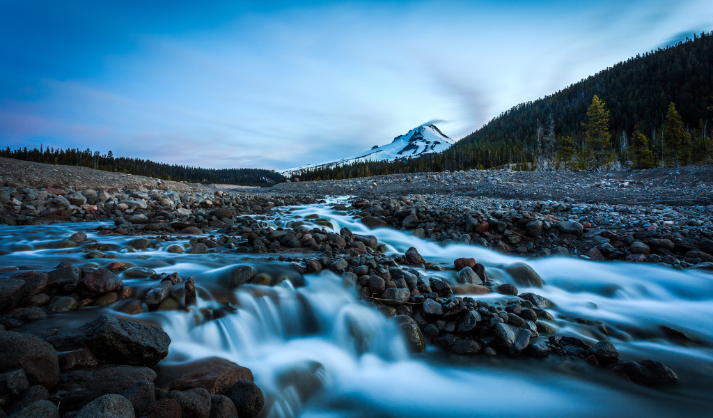 Река течет по камням, Орегон