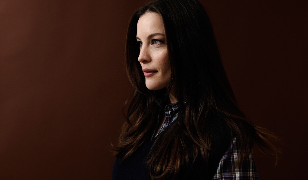 Актриса брюнетка Лив Тайлер