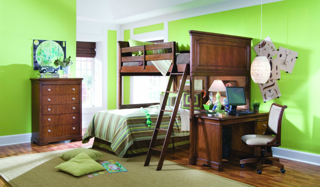 Детская комната с кроватями