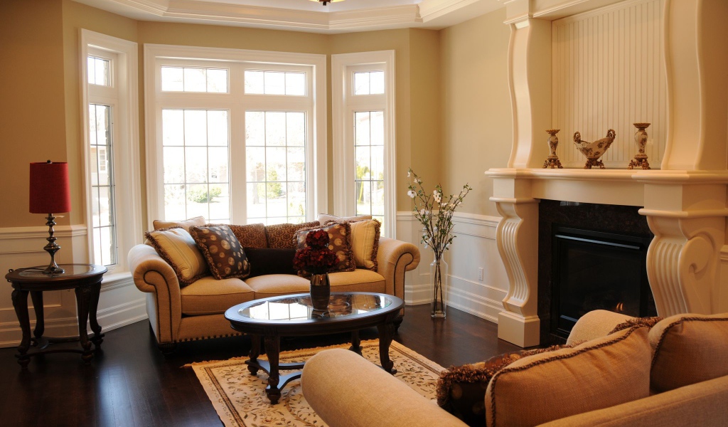 Комната с камином и креслом