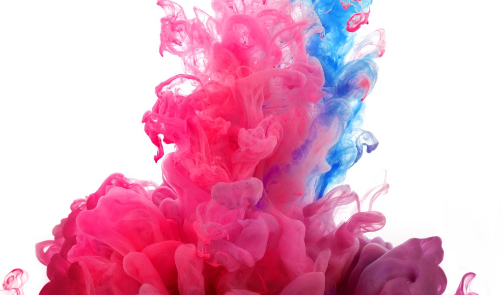 Разноцветный дым на белом фоне 