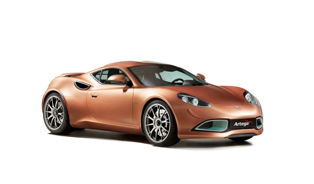 Коричневый автомобиль Artega Scalo на белом фоне 