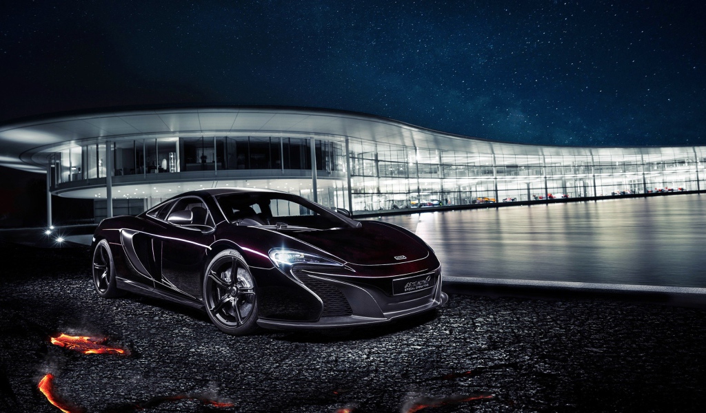 Автомобиль McLaren 650S 