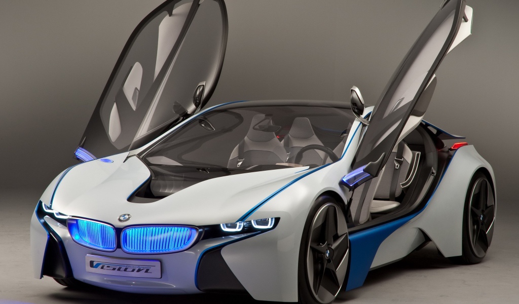 Спорткар BMW i8 с открытыми дверями 