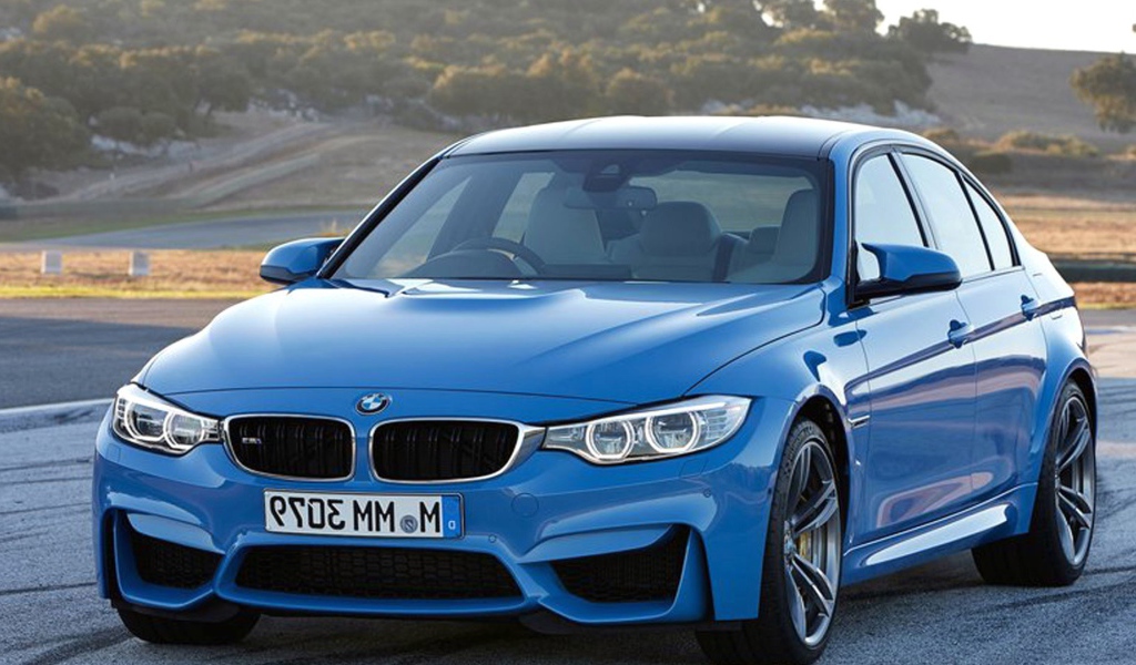Синий BMW M3 Sedan 2017 года