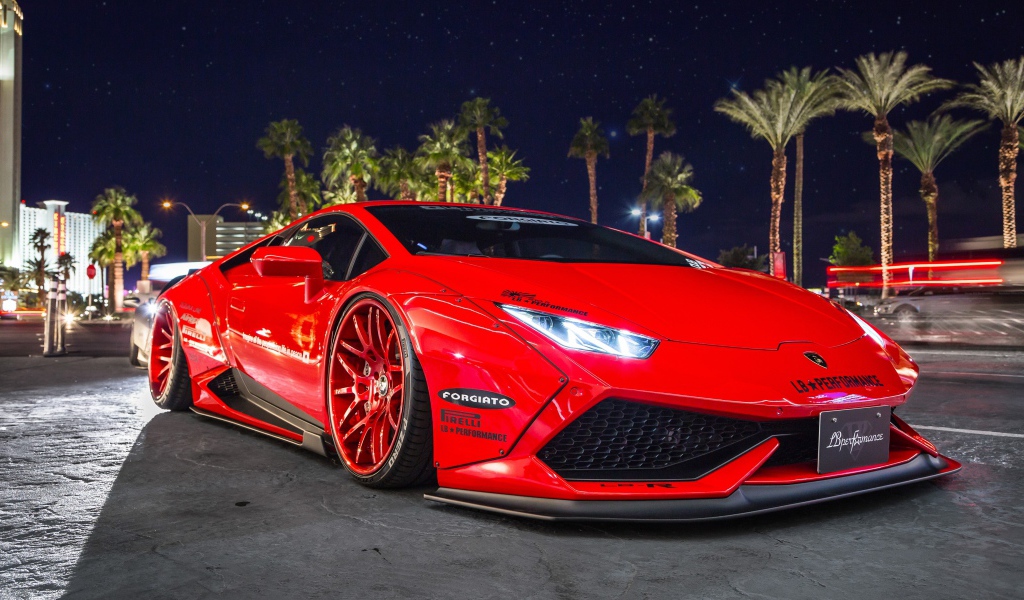 Красный суперкар Lamborghini Huracan 