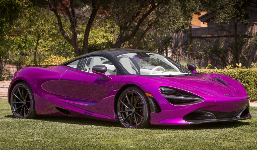 Фиолетовый спортивный автомобиль McLaren MSO 720S Coupe Fux Fuchsia, 2017