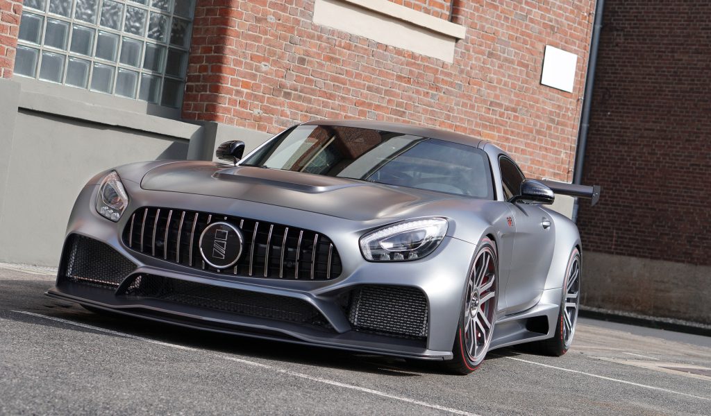 Спортивный серебристый автомобиль Mercedes AMG GT S IMSA RXR One Super GT, 2018