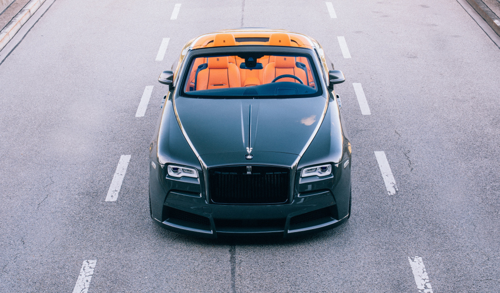 Зеленый автомобиль кабриолет Rolls Royce Dawn, 2018