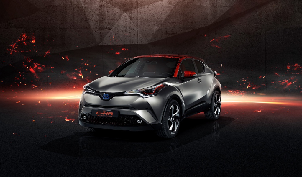 Стильный серебристый автомобиль Toyota C-HR Hy-Power, 2017