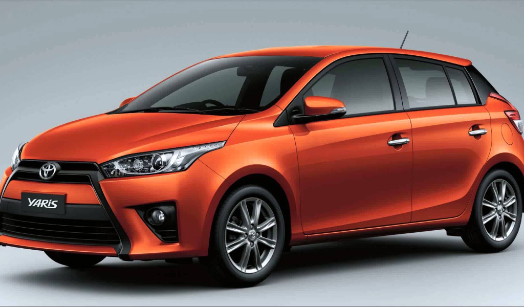 Toyota Yaris Hatchback модель 2017 года 