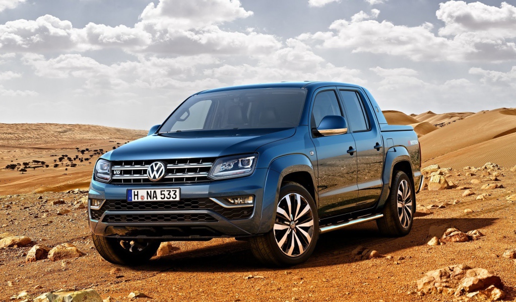 Пикап Volkswagen Amarok 2017 года в пустыни 