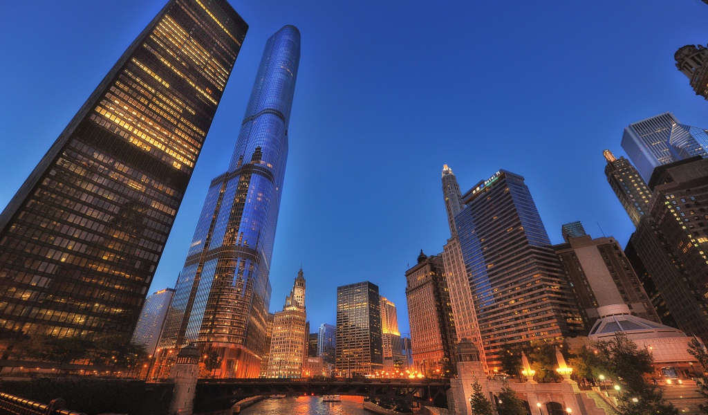 Ночные огни зданий города Чикаго 