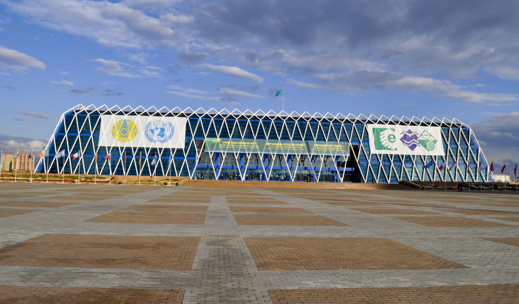 Дворец Независимости город Астана 