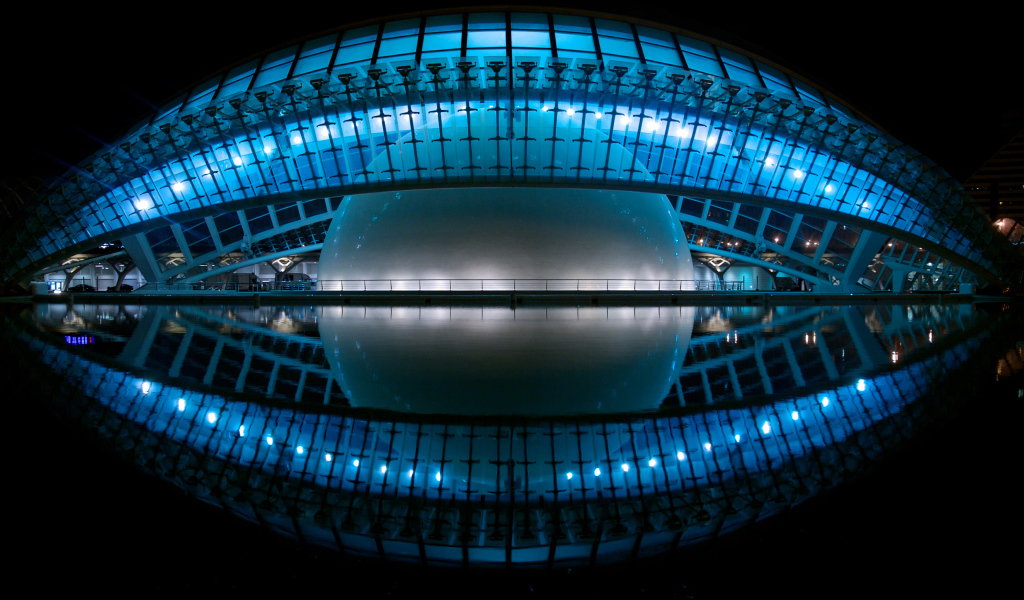 Необычный кинотеатр Hemisferic, Валенсия. Испания