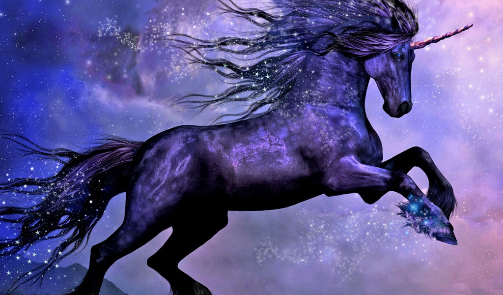 Фантастический черный конь единорог на фоне луны