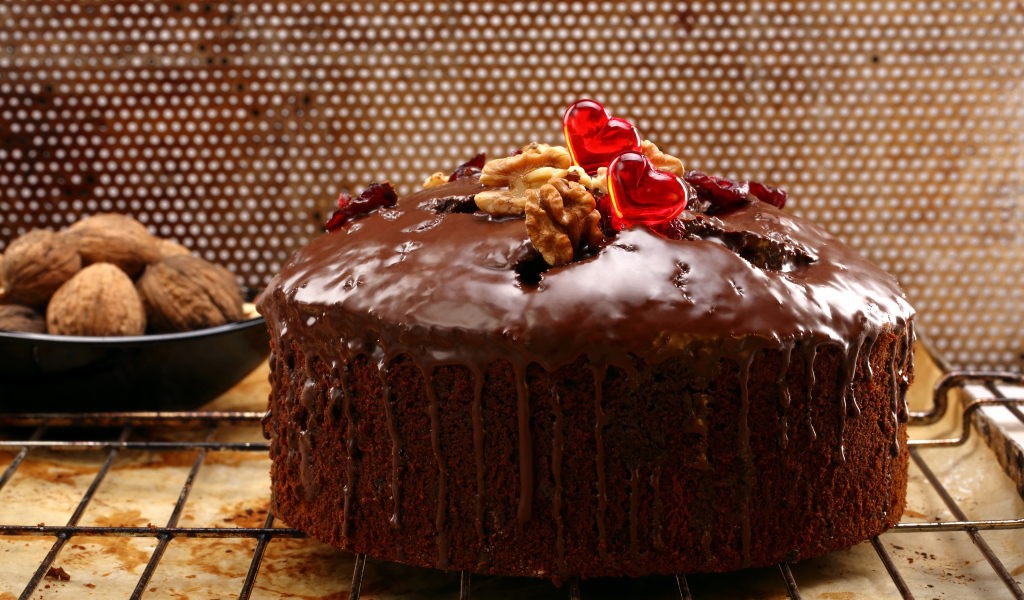 Шоколадный пирог с грецкими орехами 