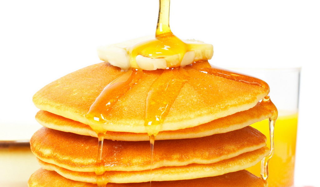 Солнечные блинчики с медом на Масленицу 