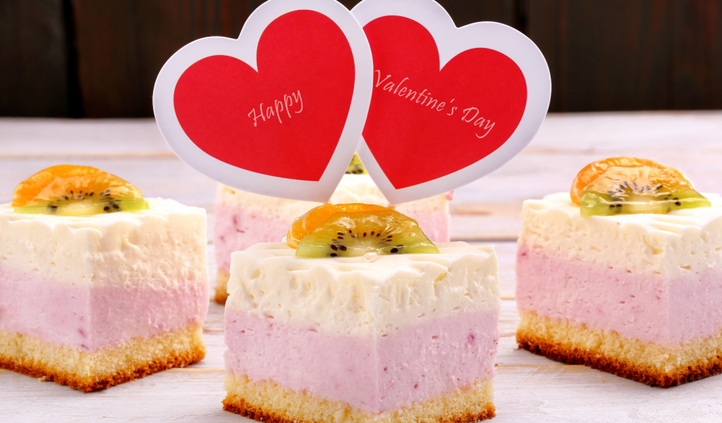 Аппетитные пирожные с сердечками на День Святого Валентина