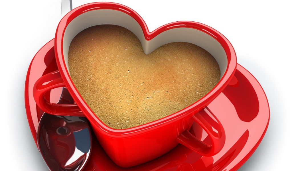Красная кружка в форме сердца 