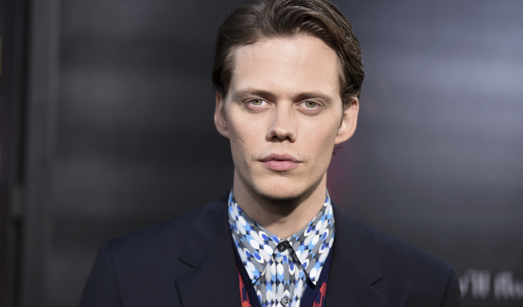 Молодой шведский актер Билл Скарсгорд