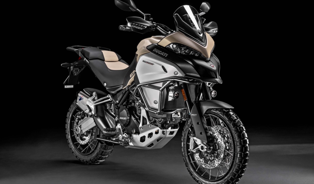 Черный мотоцикл  Ducati Multistrada 1200 Enduro Pro, 2017