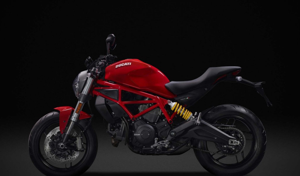 Мотоцикл Ducati Monster 797, вид сбоку