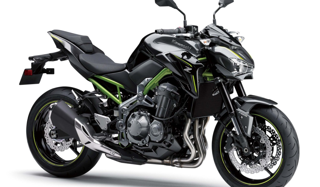 Мотоцикл  Kawasaki Z900 ABS, 2017 на белом фоне 