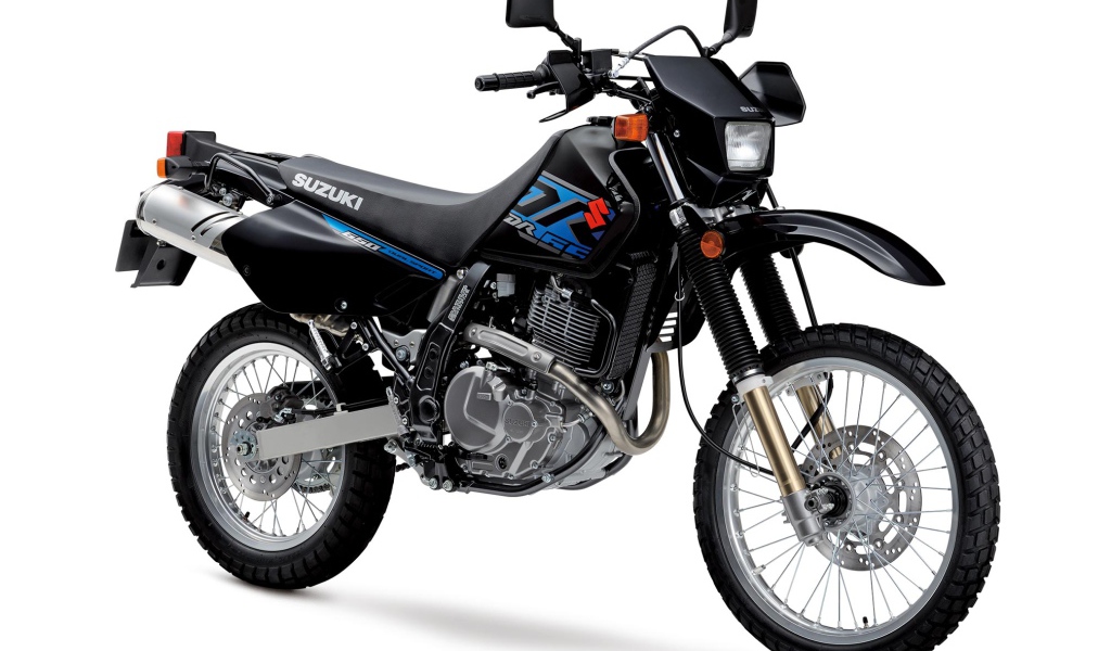 Стильный черный мотоцикл Suzuki DR650S 