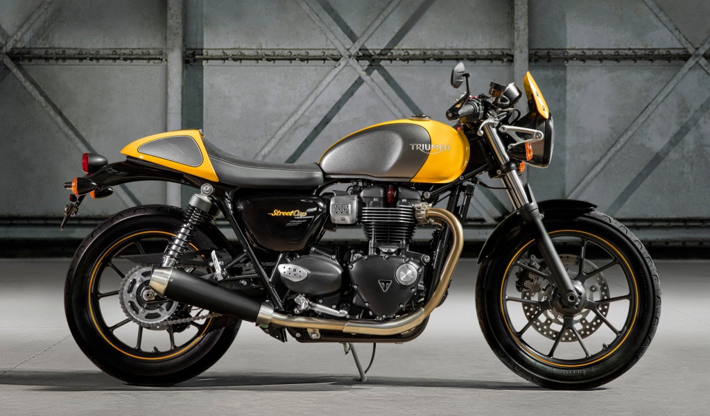 Мотоцикл Triumph Street Cup вид сбоку