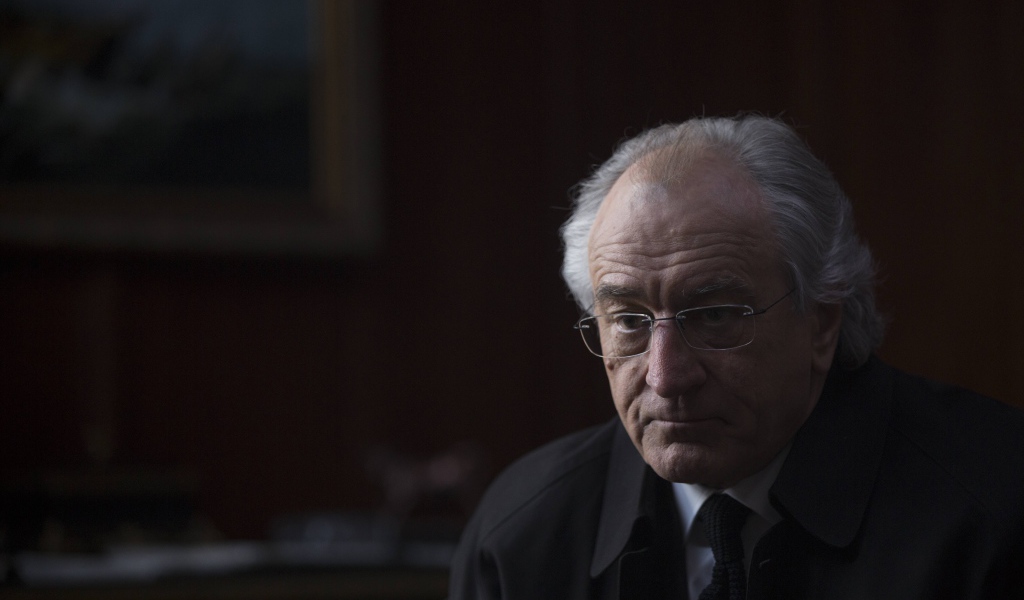 Актер Роберт Де Ниро главный герой фильма Мастер лжи, 2017 