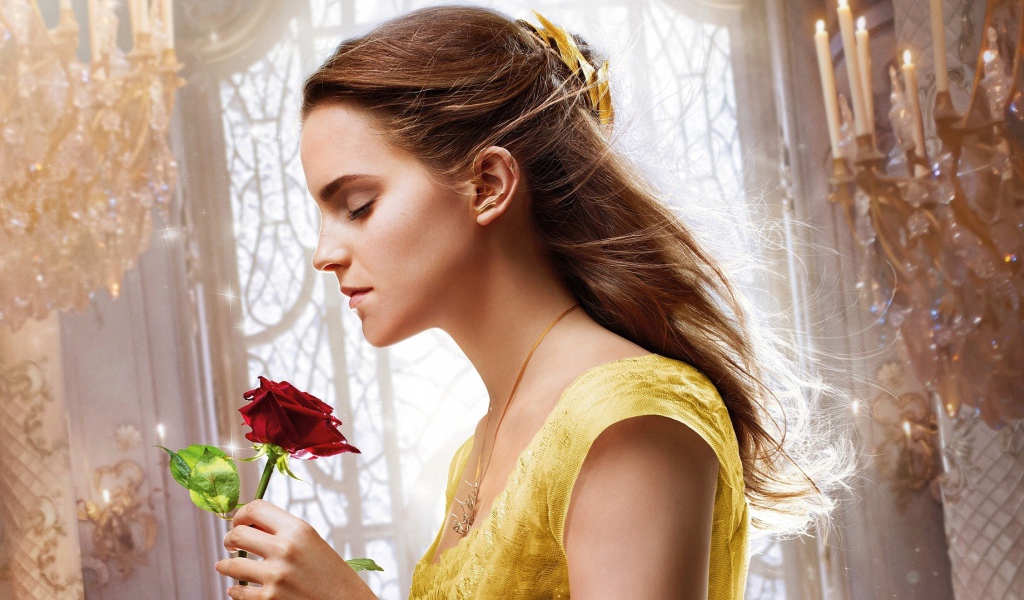 Эмма Уотсон в желтом платье фильм Красавица и чудовище 2017 