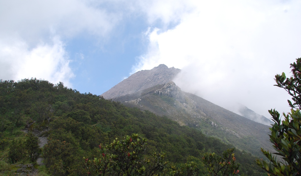 Подъем на вулкан Мерапи, Индонезия 