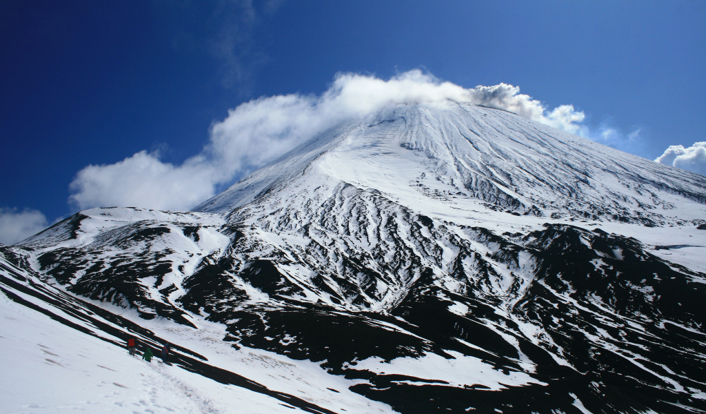 Восхождение на вулкан Авачинская сопка, Камчатка 