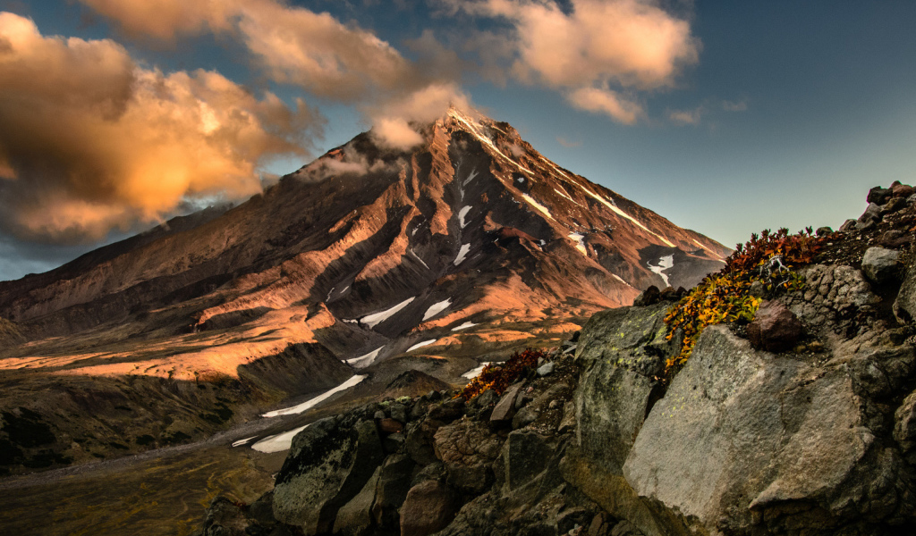 Вид на вулкан Камчатка, Россия 