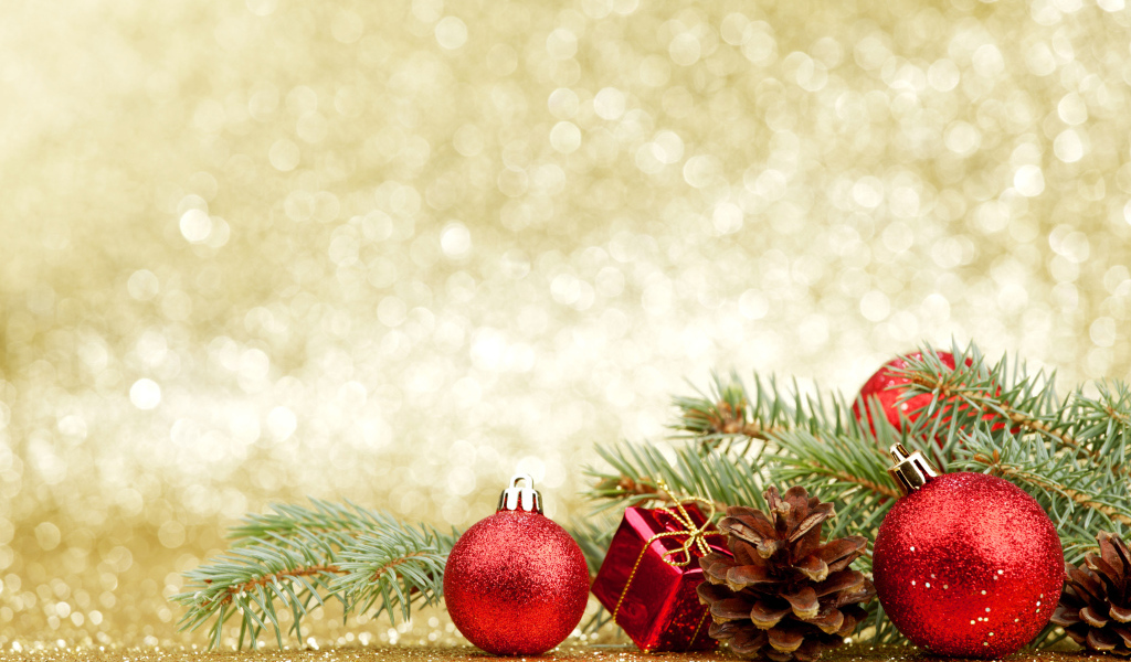 Еловая ветка, шишки и красные шарики, шаблон на поздравительной открытки