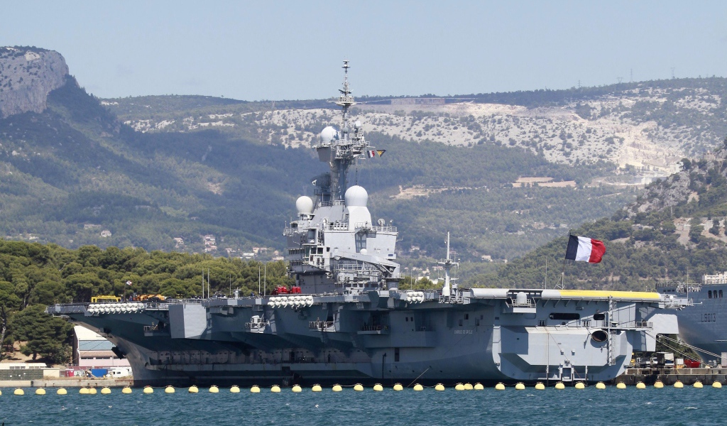 Авианосец Шарль де Голль ВМС Франции 